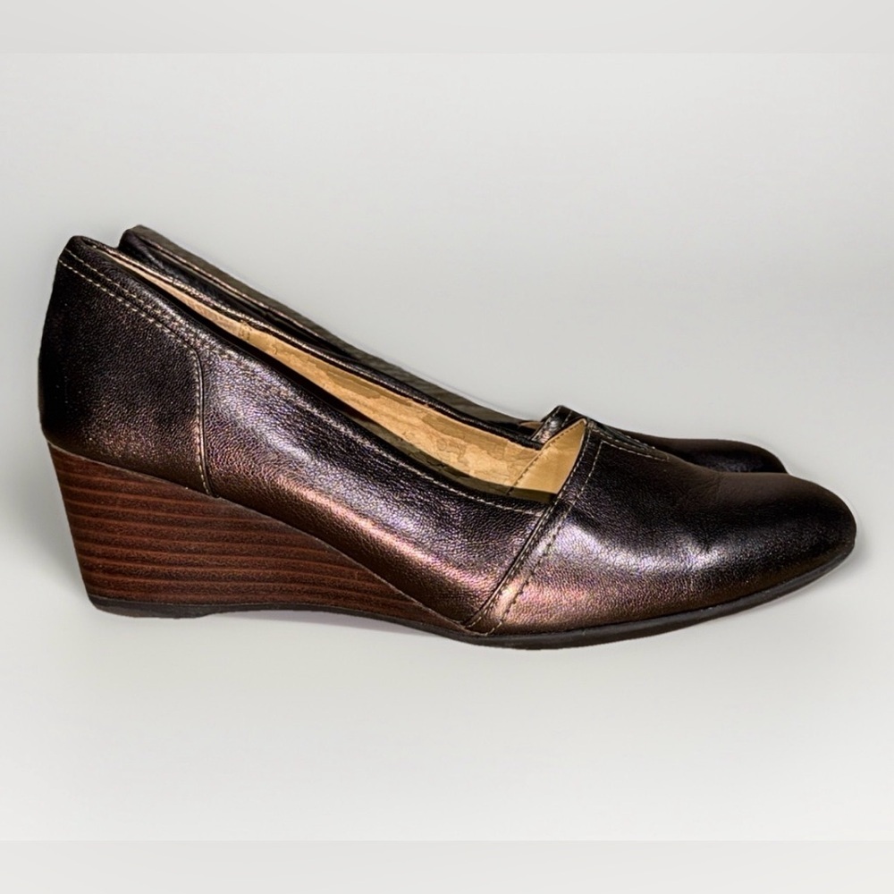 Softspots leather metallic bronze Brown Wedge heels Shoes women’s size 8.5